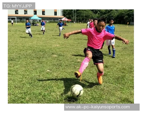 长沙青少年足球发展现状与未来展望促进青少年健康成长与团队精神培养